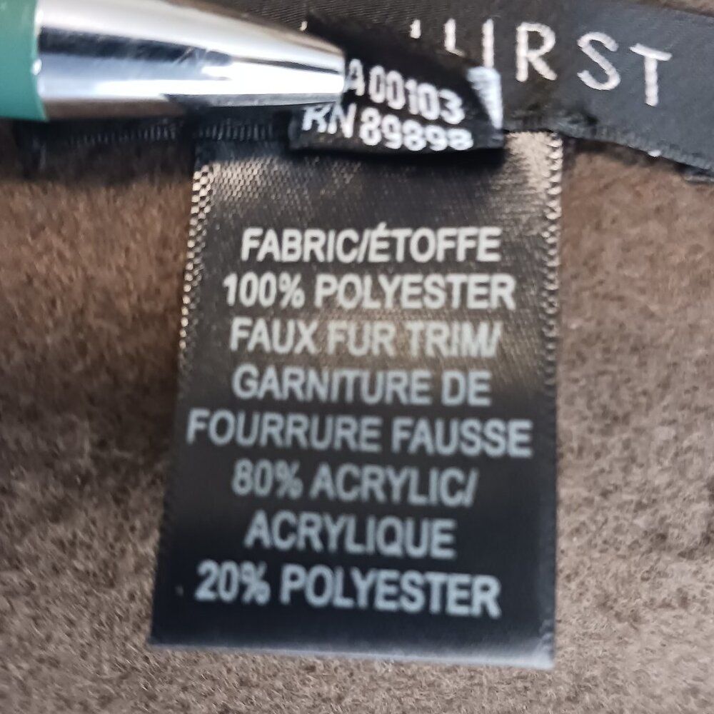 Parkhurst, One Size, Brown Fleece Cape With Faux Fur Collar, Has Inside Armholes - Picture 15 of 16